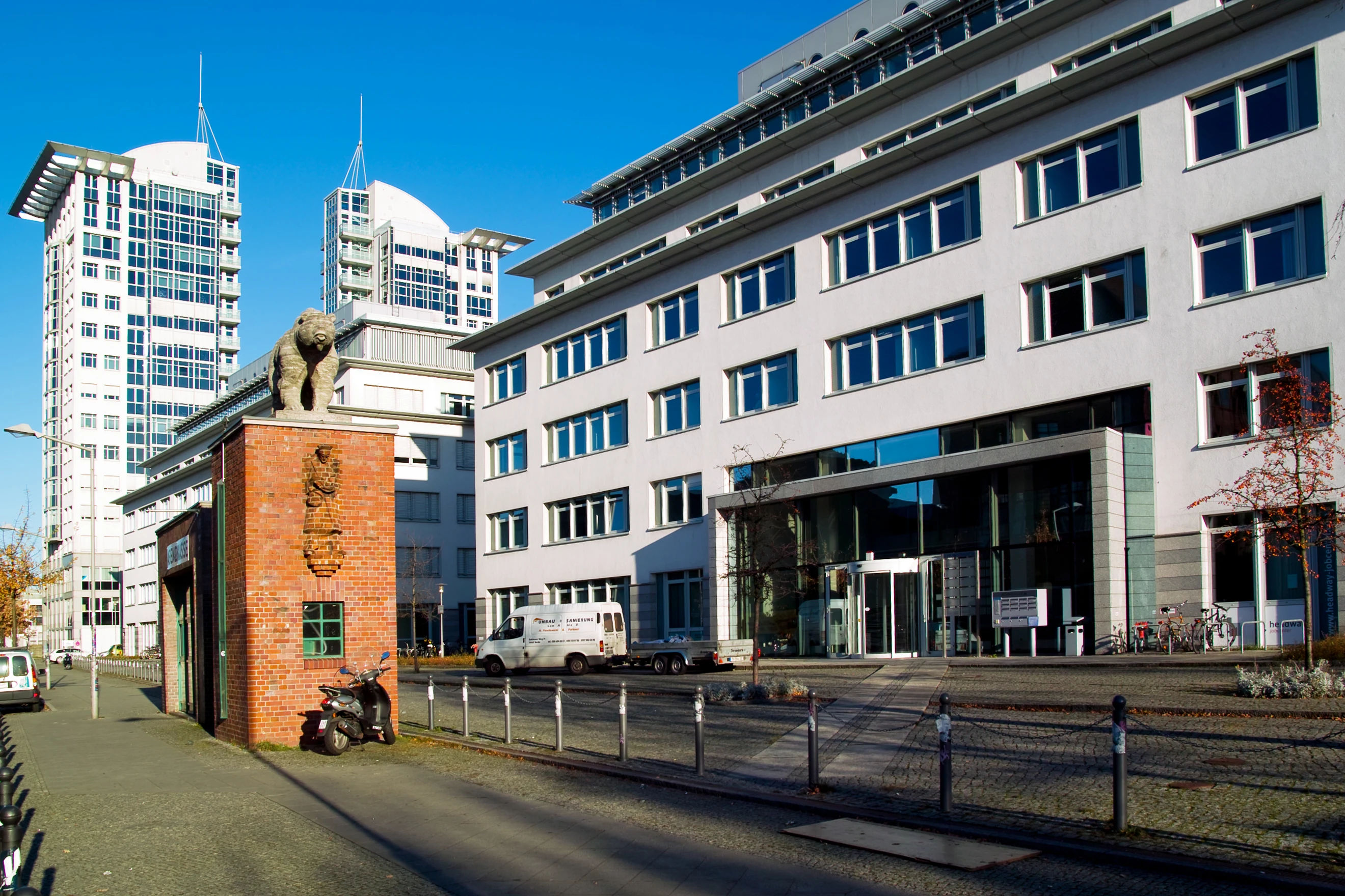 Gebäude