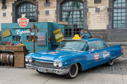 In kubanischer Mission: Das Taxi Especial! / Havana Club bringt Kuba-Flair in deutsche Städte / Legendär: das Taxi Especial von Havana Club.