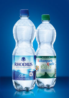RHODIUS Mineralquellen launcht neues Design für seine PET-Flaschen