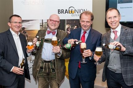 Bei der Präsentation des Bierkulturberichts 2016 in Linz: v.l.n.r.: Andreas Stieber, Marketingdirektor Brau Union Österreich; "Bierpapst" Conrad Seidl; Markus Liebl, Generaldirektor Brau Union Österreich; Andreas Hunger, Geschäftsführer Gastronomie Brau Union Österreich