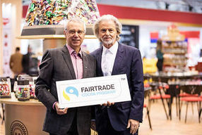 Doppelt so viel Fairtrade-Kakao. Herr Bühlecker und Herr Overath.