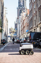 Domino’s Lieferroboter begeistert Pizza-Fans in Amsterdam