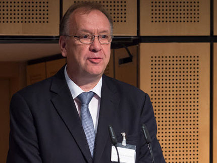 Den Schutz der Whistleblower zu verbessern, in dieser Aufgabe sieht BVL-Präsident Dr. Helmut Tschiersky ein Ergebnis des Kongresses Food Fraud.