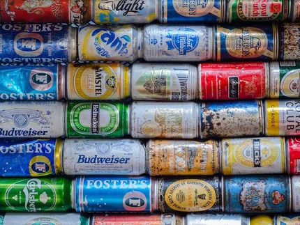 Deutsche Umwelthilfe geht rechtlich gegen Recyclinglüge von Getränkedosenherstellern vor
