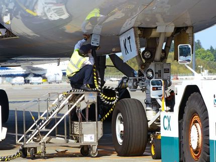 Aus Abwässern der Joghurtproduktion sollen Viehfutter und Flugzeug-Kraftstoffe entstehen
