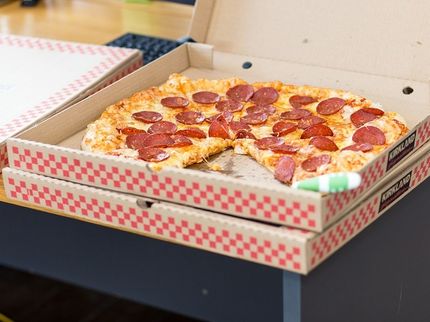 Offiziell bestätigt: Bundeskartellamt stimmt Übernahme von Hallo Pizza durch Domino’s Deutschland zu
