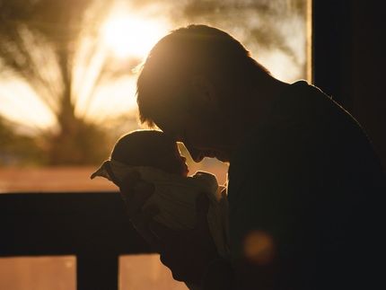 Altern Kinder betagter Väter schneller?