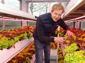 Aquaponic bezeichnet ein Zusammenspiel der Aufzucht von Fischen in Aquakulturen und der Kultivierung von Nutzpflanzen in Hydrokulturen, zum Beispiel Gemüse und Kräuter.