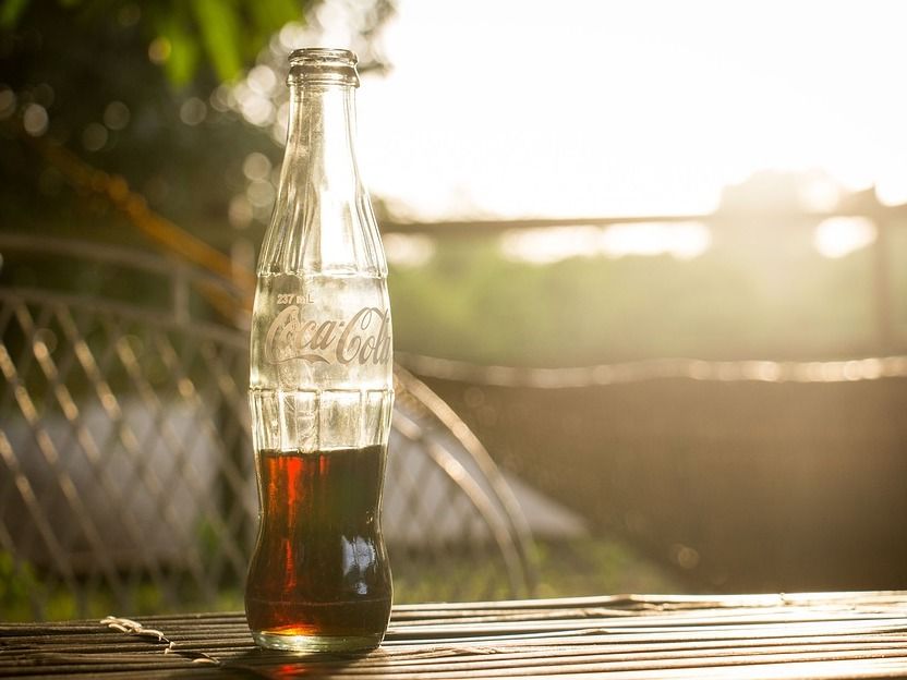 Foodwatch greift Coca-Cola an - Diskussion über Zuckerabgabe