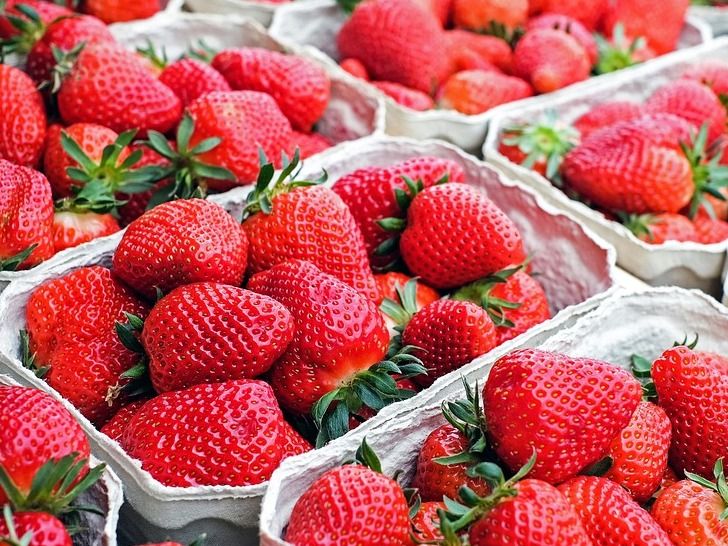 ÖKO-TEST Erdbeeren - Pestizide aus der Wüste