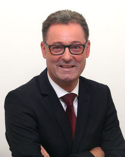 Herr Markus Hofheinz tritt als CEO in das Unternehmen ein und vervollständigt das Team der Geschäftsführung.