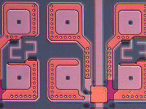 Electrical contact to molecules in semiconductor structures established for the first time