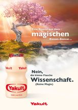 Die neue Kampagne "Wissenschaft, keine Magie" lüftet mit einem magischen Werbespot das Geheimnis von Yakult.