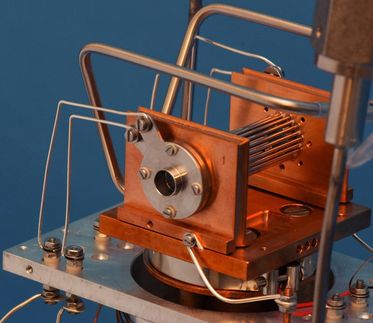 Das mehratomige Schlüsselion der Chemie im Universum entschleiert