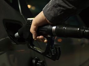 Tiefe Pegelstände im Rhein: Benzin und Diesel bleiben teuer