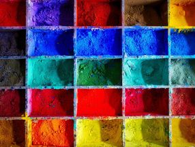 Farbenfrohe Welt: Ceresana untersucht den Markt für Pigmente