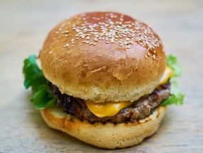 Veganer Beyond Meat Burger ab sofort bundesweit in Burger-Restaurants