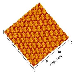 Molekulare Kontaktschicht, hergestellt durch Lösen von wasserunlöslichem Nanographen in Wasser