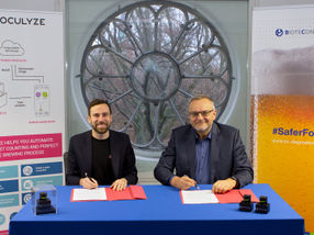 Seen in the picture from left to right is Kilian Moser, co-founder and Chief Executive Officer of Oculyze and Alois Schneiderbauer, Chief Business Officer of BIOTECON Diagnostics