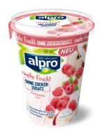 Alpro® Soja-Joghurtalternative Himbeere-Apfel mit mehr Frucht und ohne Zuckerzusatz