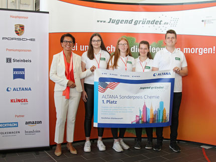 Schülerteam aus Lingen erhält ALTANA Sonderpreis Chemie 2019 für nachhaltige Geschäftsidee