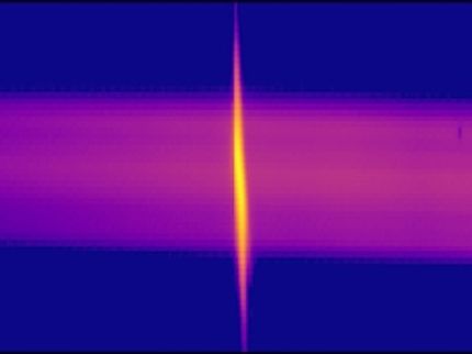 Superfluorescent emission in the UV range