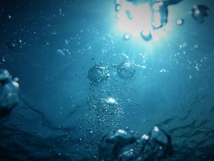 La OMS quiere más estudios sobre las consecuencias de la microplastia en el agua potable