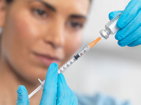 Merck apoya al Instituto Jenner para alcanzar el primer hito en la fabricación de la vacuna Covid-19