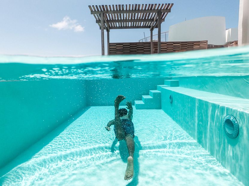 Keep safe and cool in the pool - Neuartiger Mikrochip erledigt schnell und kontinuierlich die gesamte Arbeit eines Chemielabors