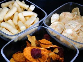 Auch fett, salzig und kalorienreich: Nährwert-Check der Verbraucherzentrale NRW zu Gemüse-, Hülsenfrucht- und aufgepufften Chips.