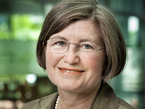 Frau Dr. Sieglinde Stähle