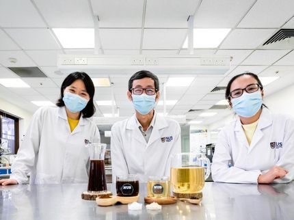 NUS researchers concoct probiotic coffee and tea drinks