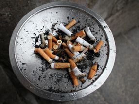 Genetic risks for nicotine dependence span a range of traits and diseases