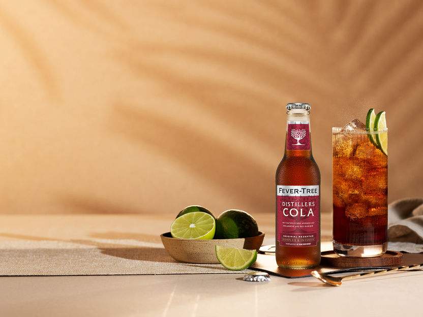 Fever-Tree Distillers Cola meets Rum and Whiskey on equal terms - Modified recipe for first-class craft enjoyment