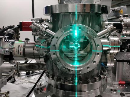 Table-top electron camera catches ultrafast dynamics of matter