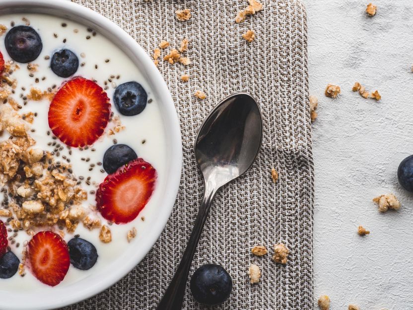 Eine tägliche Dosis Joghurt könnte das Mittel der Wahl sein, um Bluthochdruck in den Griff zu bekommen