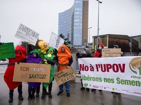 Proteste Saatgut Protestaktion gegen Saatgut-Patentierung in Genf. (zvg)