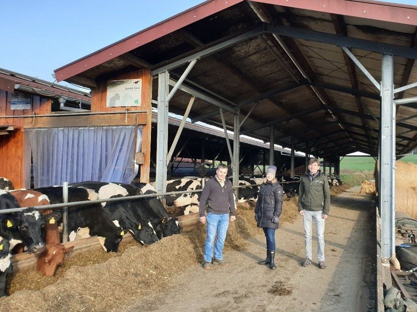 Nestlé launches first "climate milk farm" in Germany - Pilot project of a low-emission dairy farm of the Hochwald Milch Genossenschaft in Hesse to become a model for other farmers