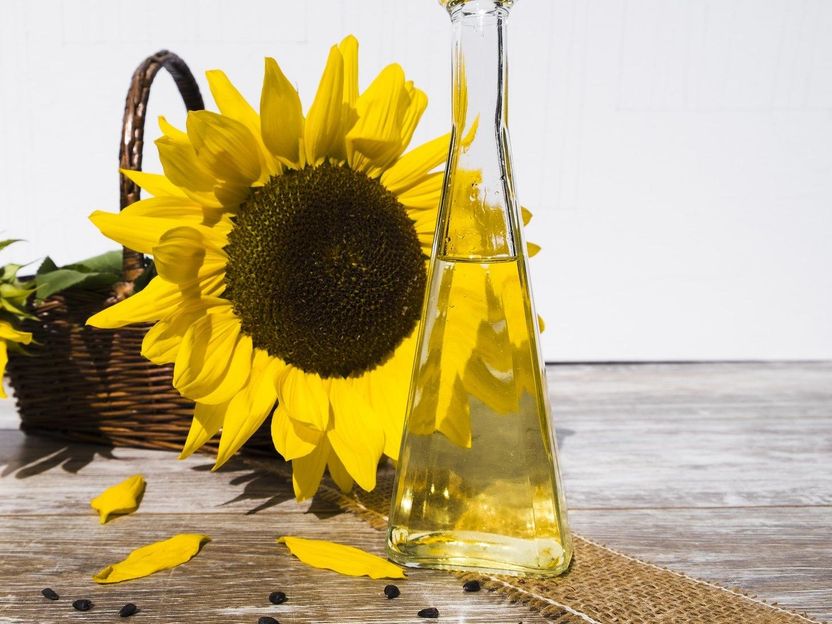 Compras de acaparamiento: el aceite de girasol y la harina se agotan  parcialmente en España