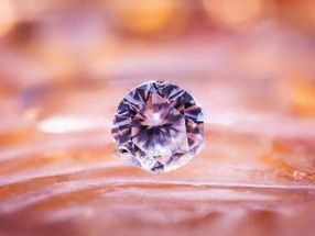 Züchtung extrem kleiner, gleichmäßig großer Diamanten - ohne Sprengstoff