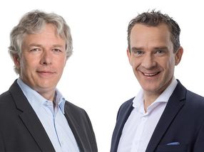 John Galvin (47, rechts im Bild) ist mit Wirkung zum 1. Juni 2022 zum neuen Vorsitzenden der Geschäftsführung der Coca-Cola Europacific Partners Deutschland GmbH (CCEP DE) durch den Aufsichtsrat bestellt worden.