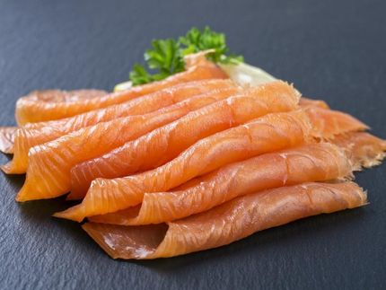 L'IFF et DuPont s'associent à SimpliiGood pour développer du saumon fumé à base de spiruline