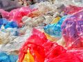 Une enzyme mangeuse de plastique pourrait éliminer des milliards de tonnes de déchets mis en décharge
