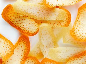 Umwandlung von Orangenschalenöl in neue, angenehme Aromastoffe
