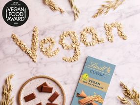 Die vegane Schokolade Lindt Vegan Classic gewinnt den PETA Vegan Food Award.