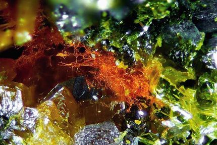 KITForscherin entdeckt neues Mineral