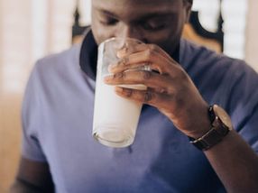 Neue Studie bringt Milchkonsum mit höherem Prostatakrebsrisiko in Verbindung