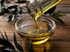 L'huile d'olive extra vierge représente la principale source de graisses dans le régime méditerranéen.