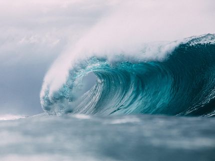 Un nuevo catalizador ofrece una forma más asequible de producir hidrógeno a partir del agua de mar