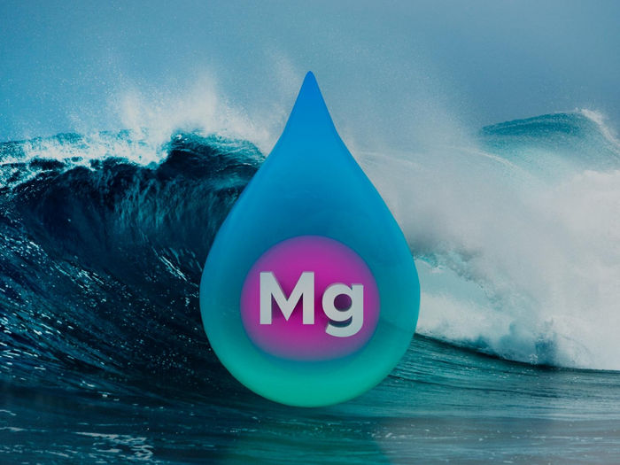 Simple process extracts valuable magnesium salt from seawater - This method plays a new trick with an old process